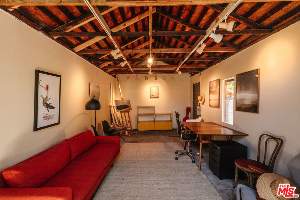 main property photo 49