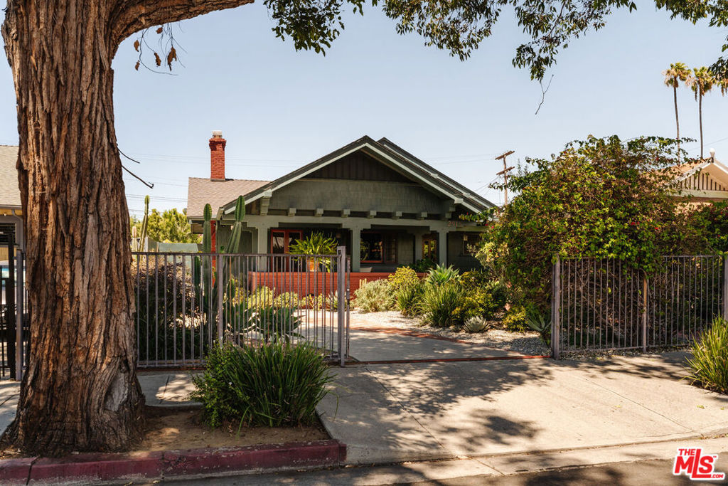 main property photo 59