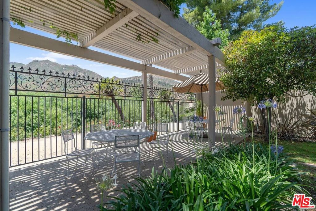 main property photo 24