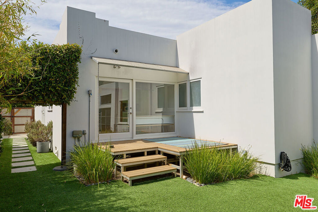 main property photo 24