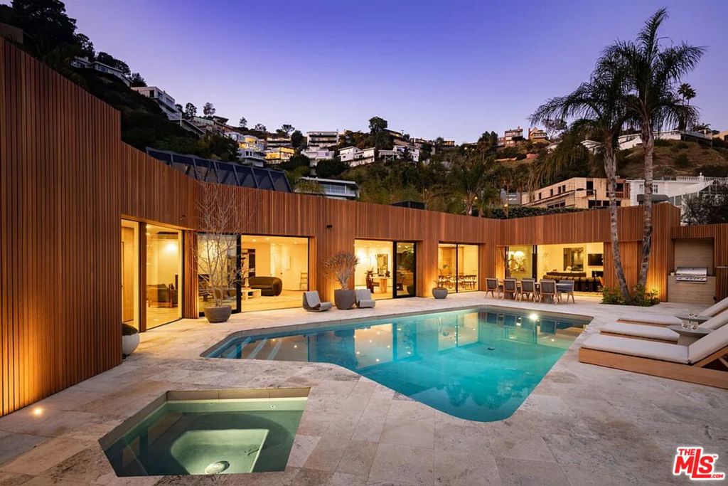 main property photo 35