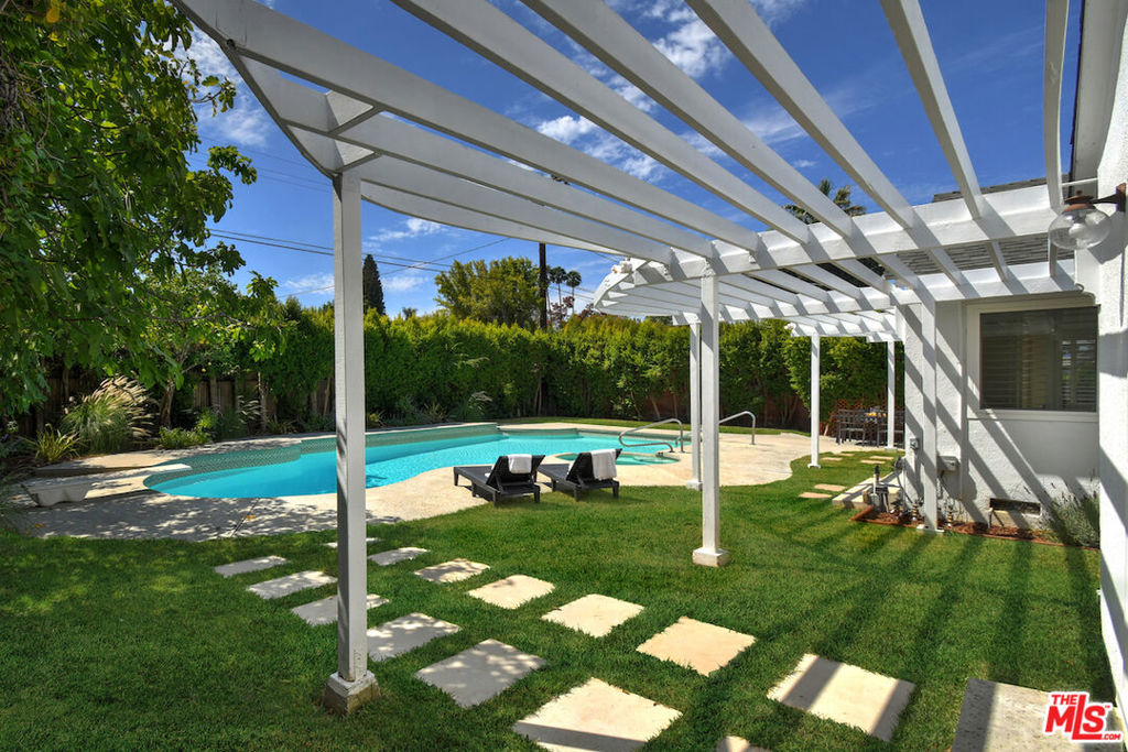 main property photo 48