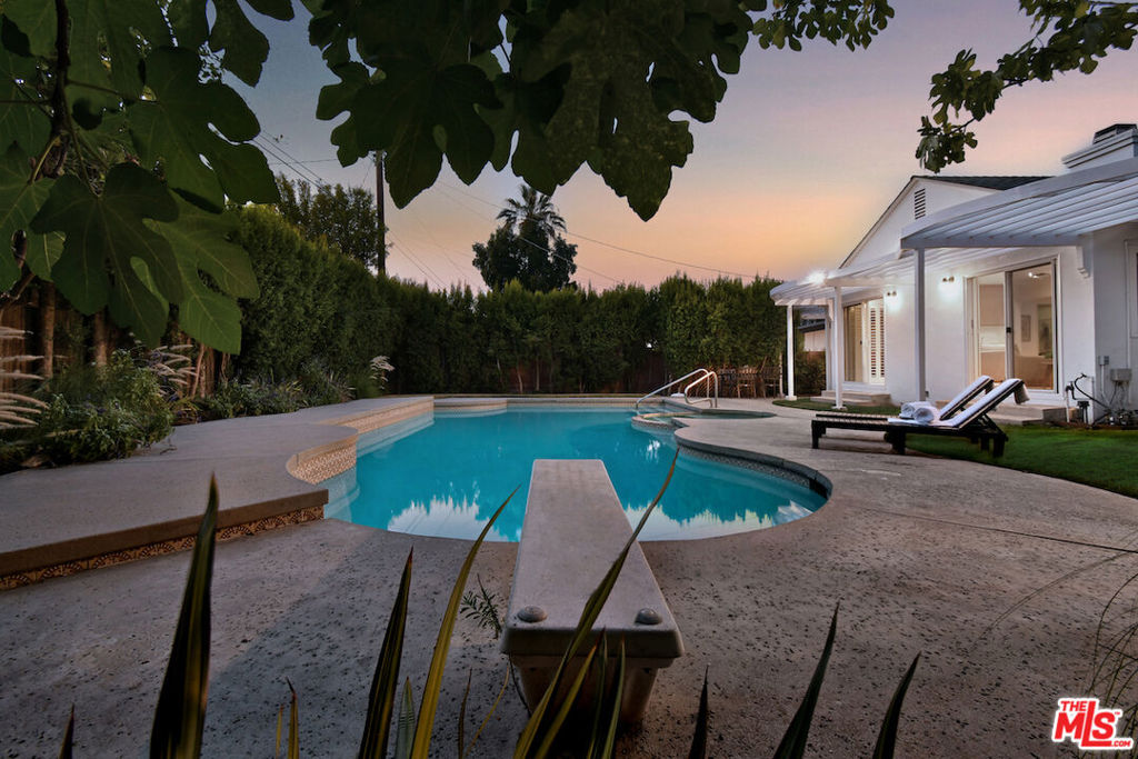 main property photo 57
