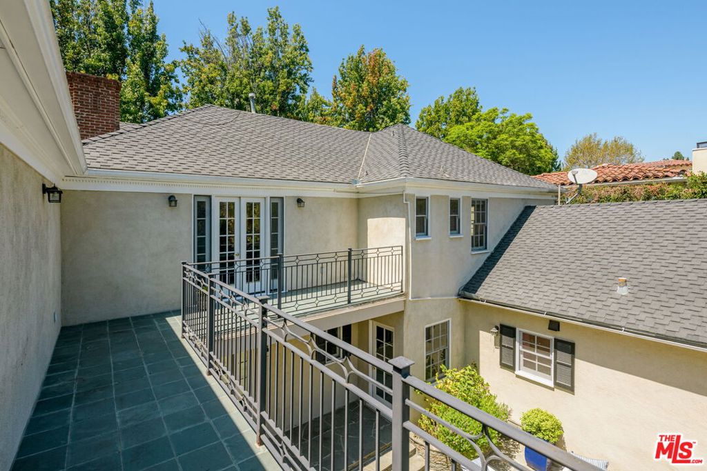 main property photo 59