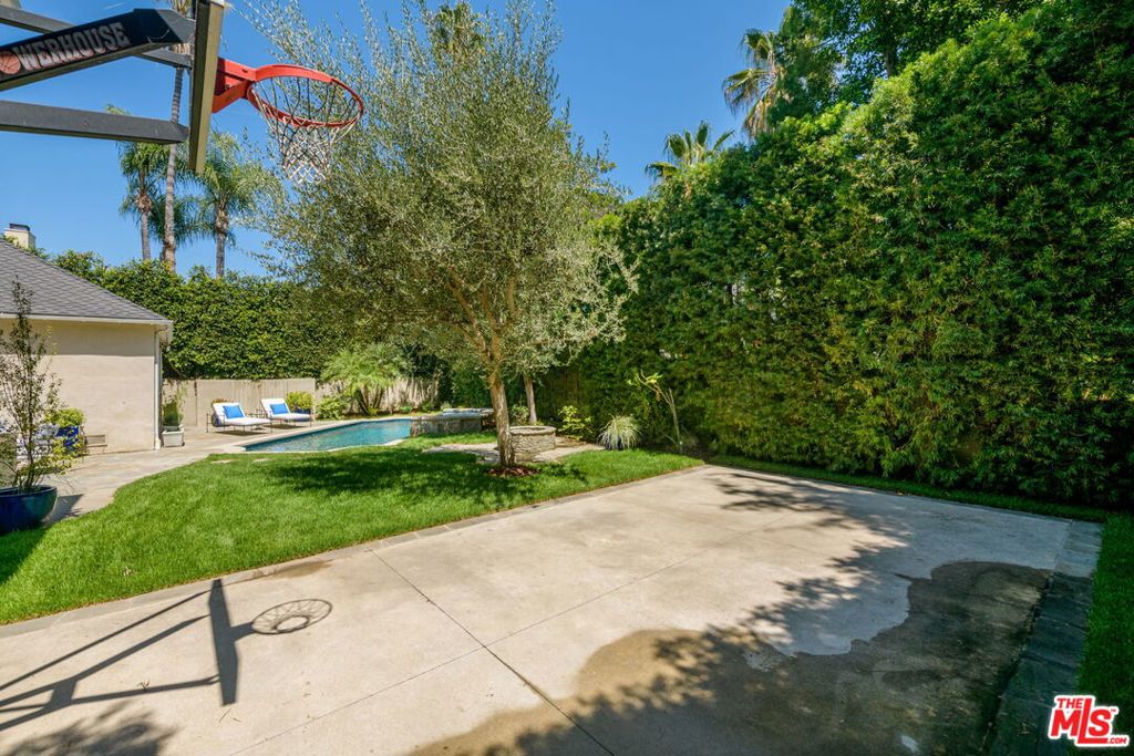 main property photo 68