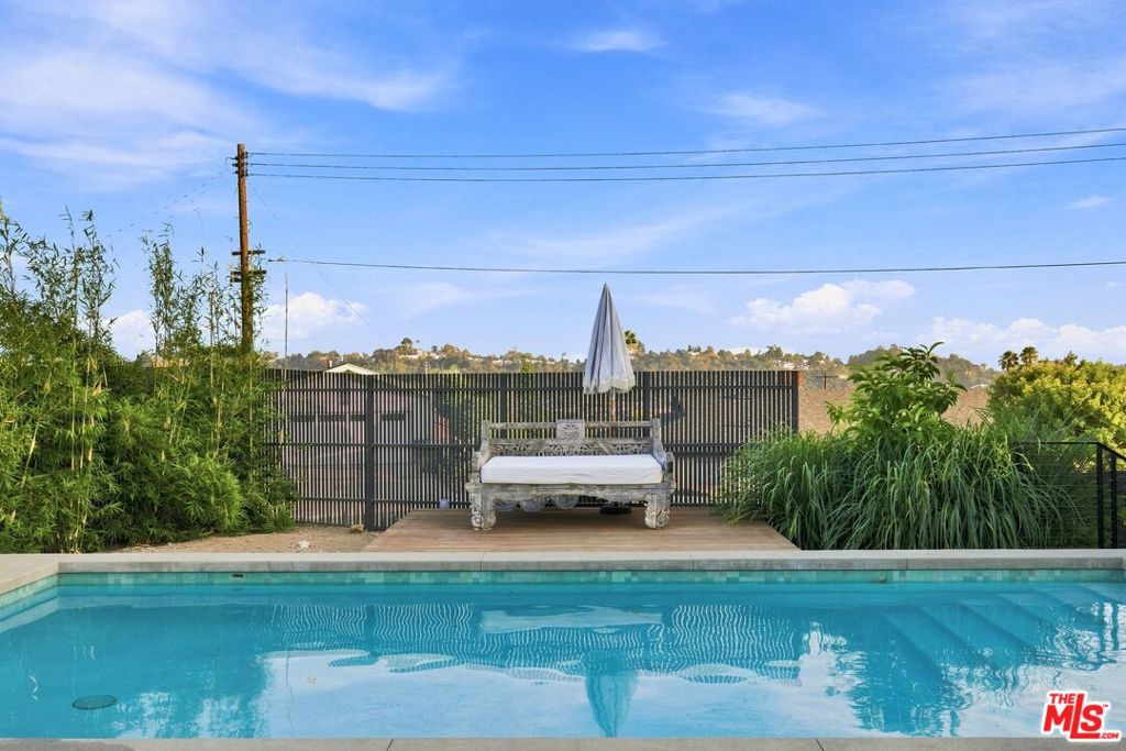 main property photo 51