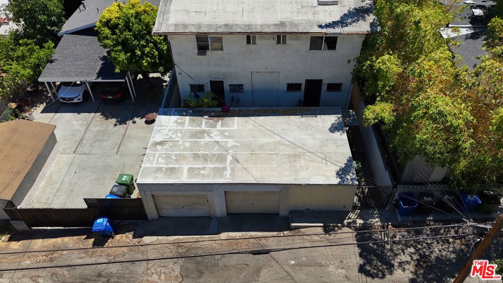 main property photo 12