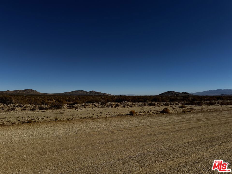 main property photo 5