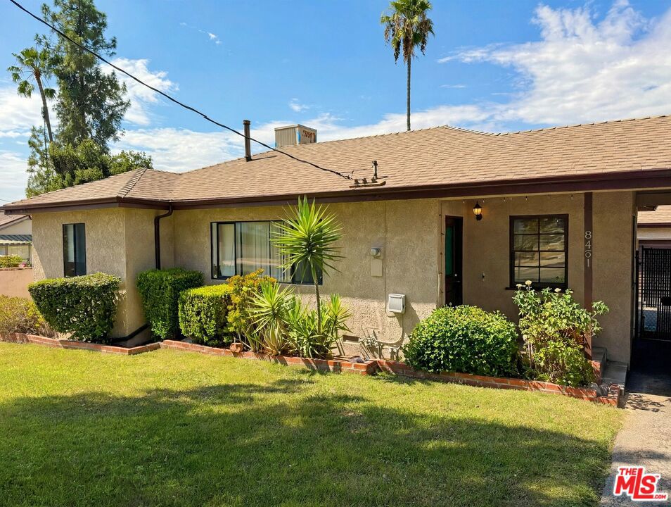 main property photo 3