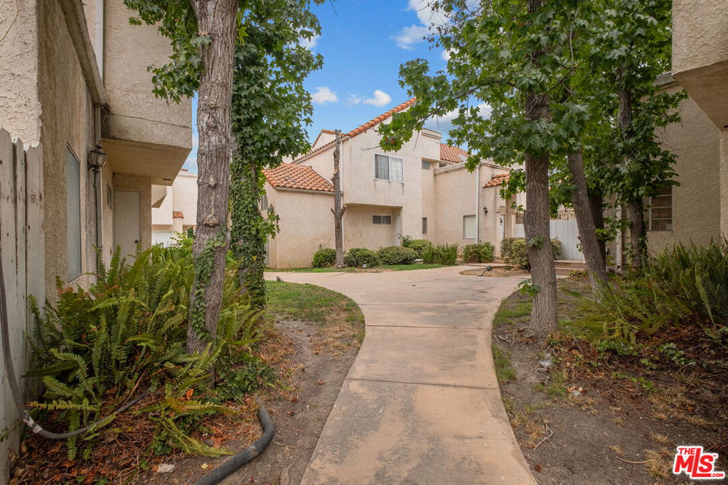 main property photo 18
