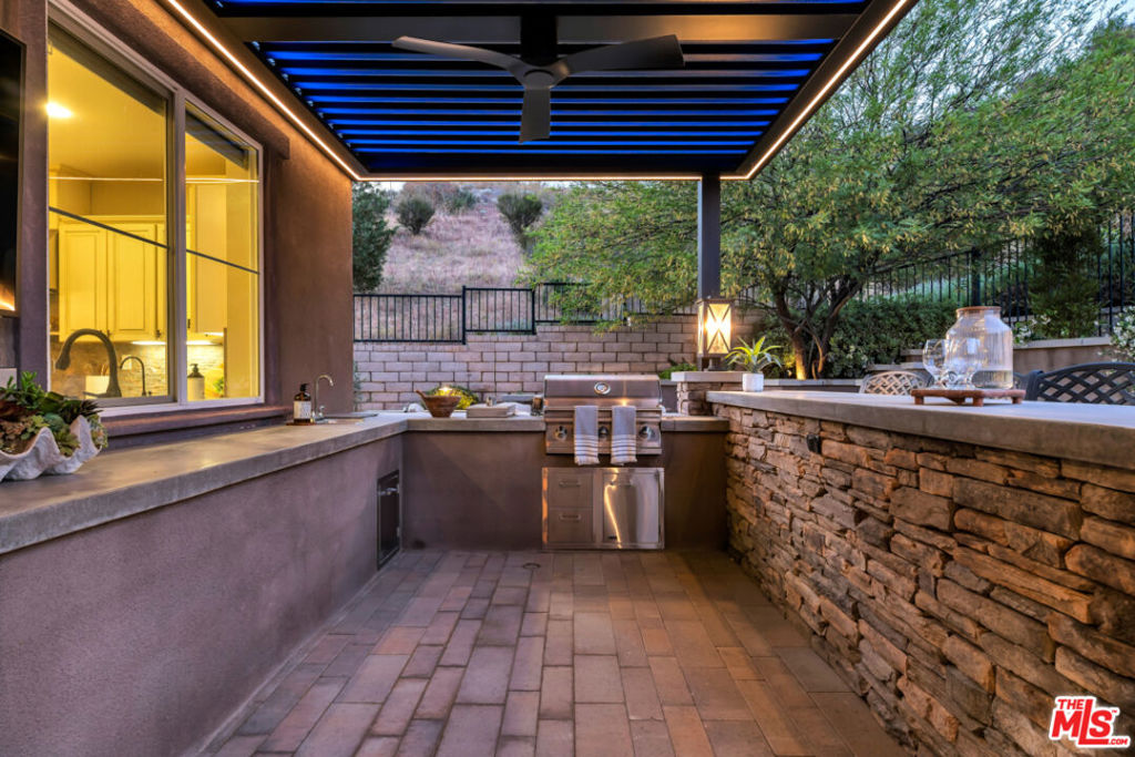 main property photo 57