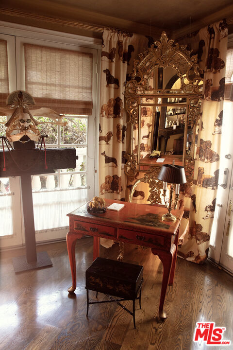 main property photo 9