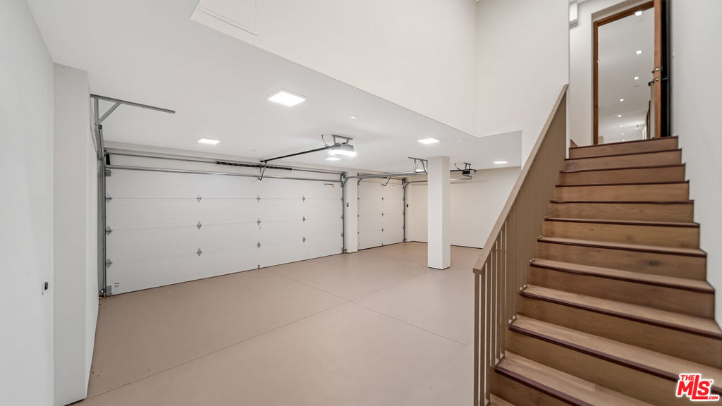 main property photo 58