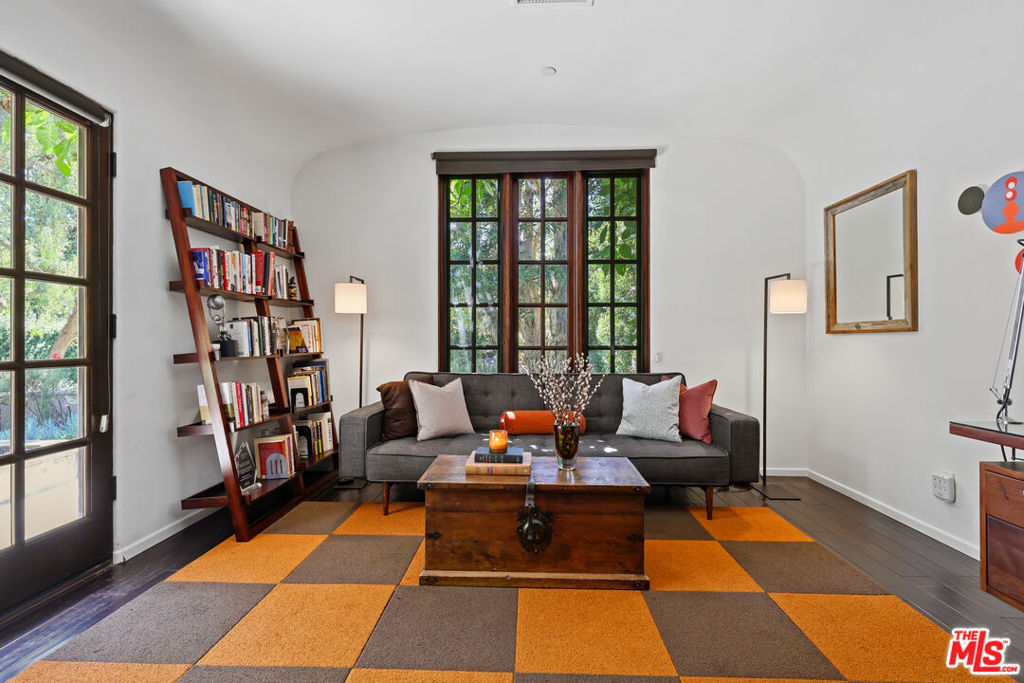 main property photo 15