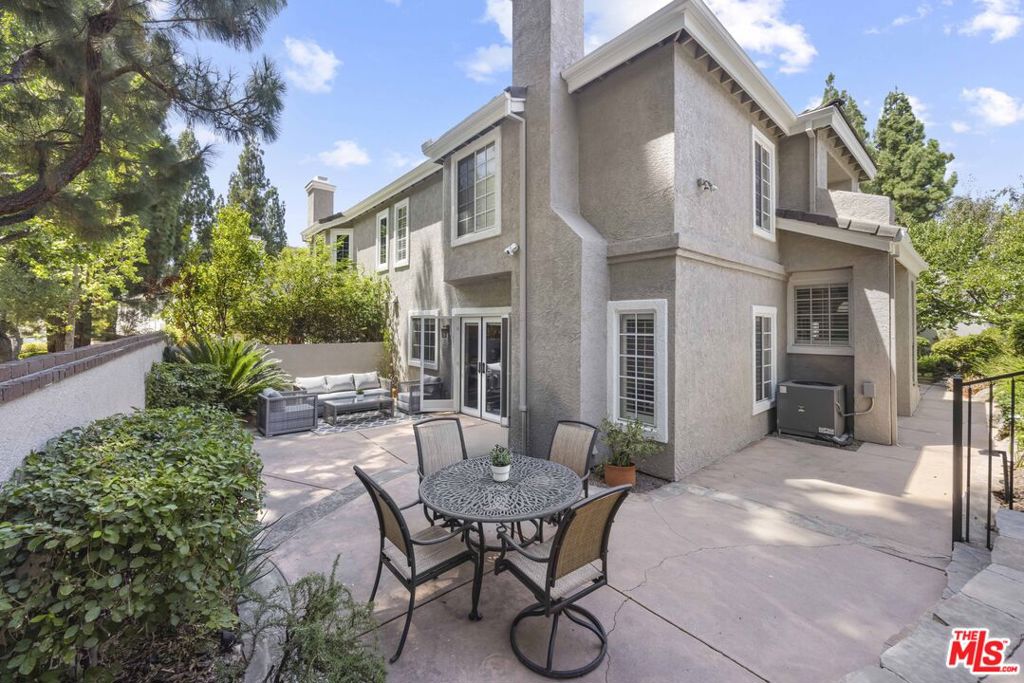 main property photo 15