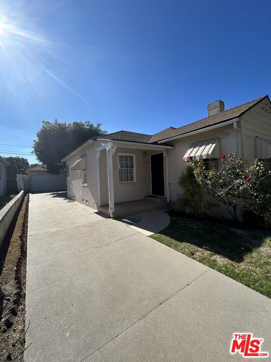 main property photo 3