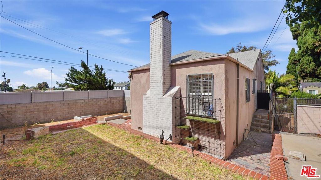 main property photo 44