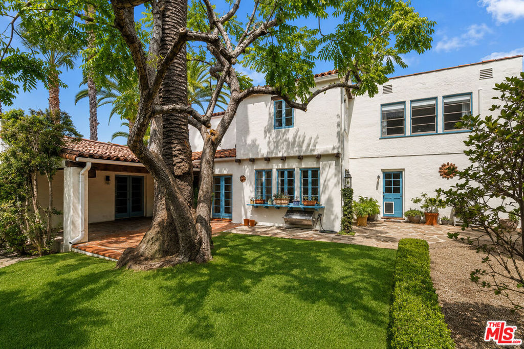 main property photo 17