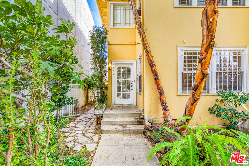 main property photo 29