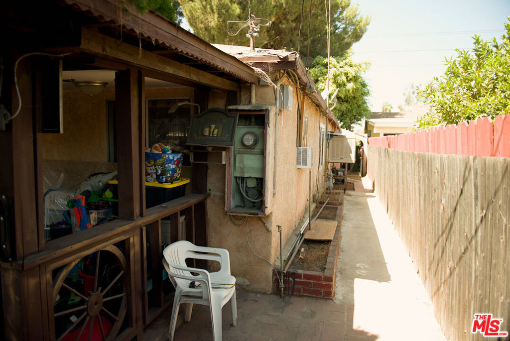 main property photo 19