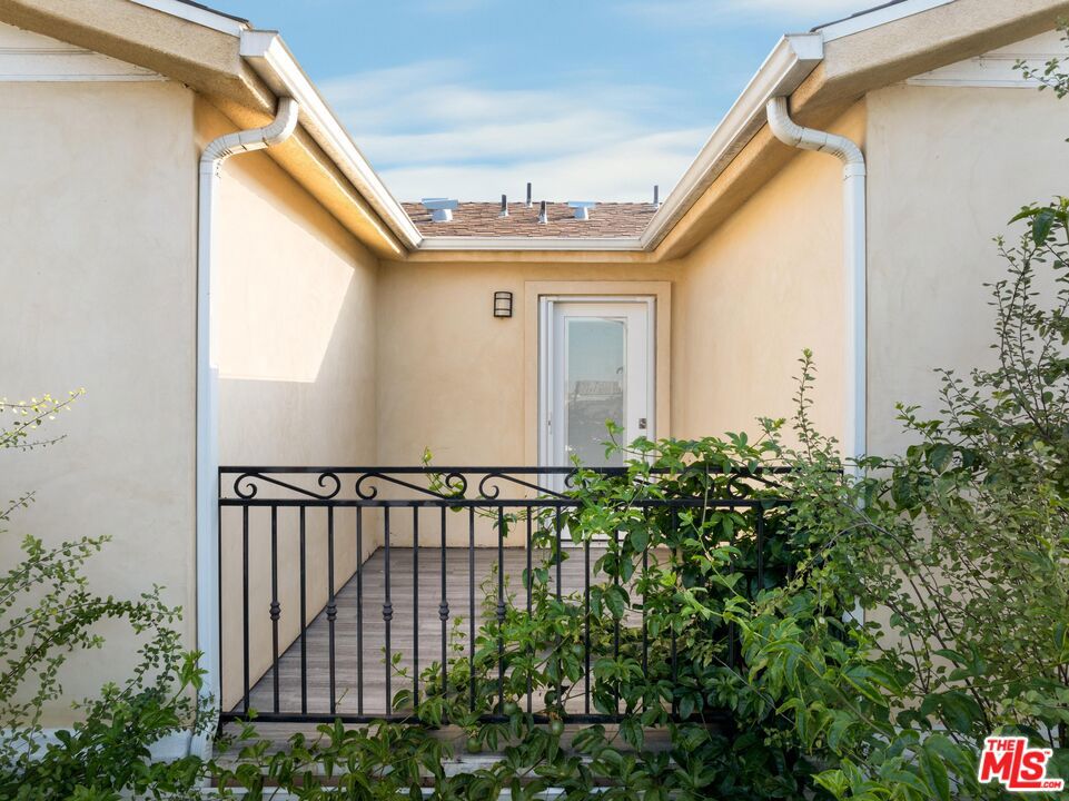 main property photo 63