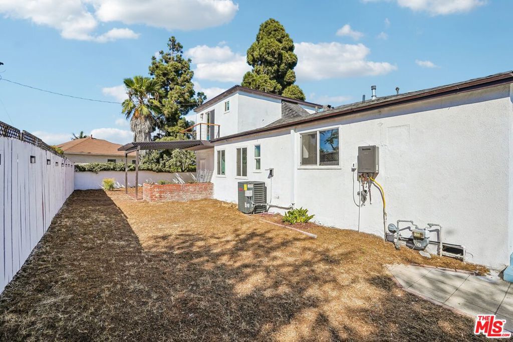 main property photo 37