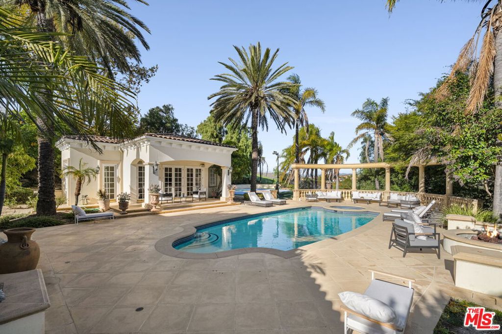 main property photo 36