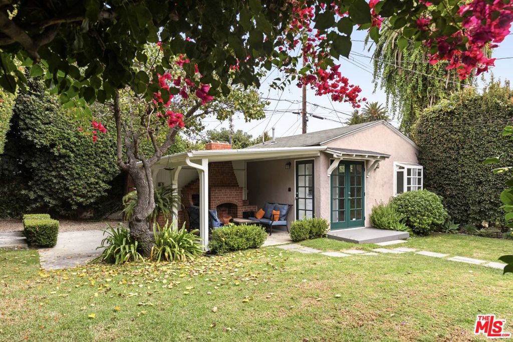 main property photo 23