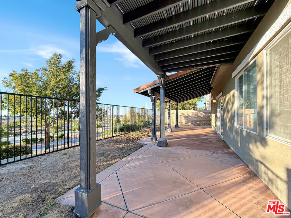 main property photo 24