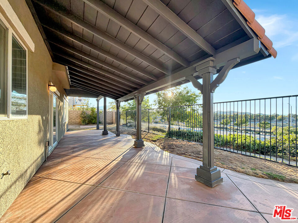 main property photo 25