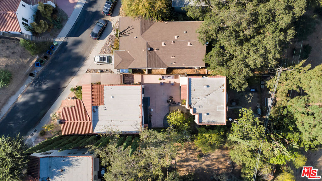 main property photo 70