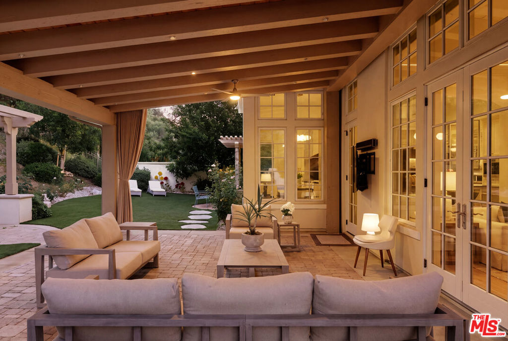 main property photo 31
