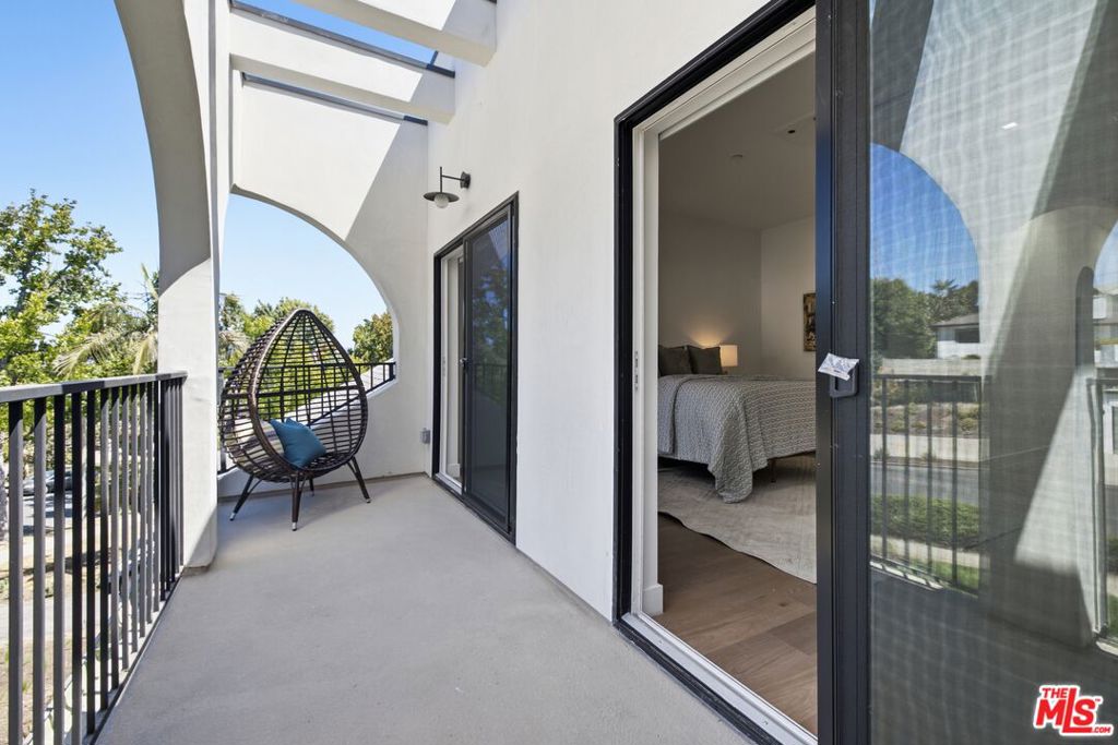main property photo 65