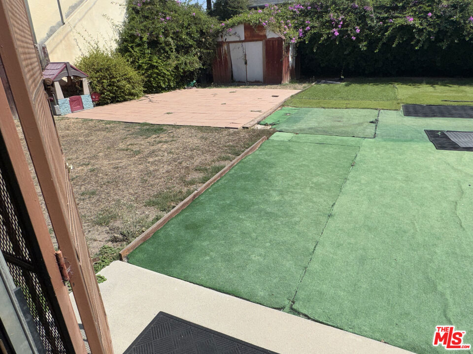 main property photo 13