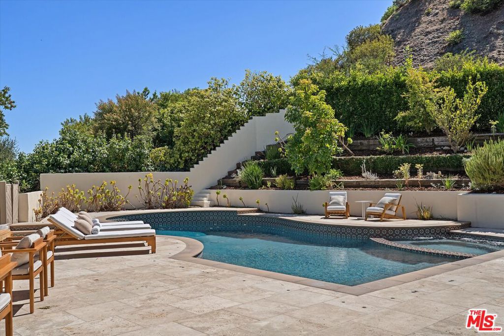 main property photo 62