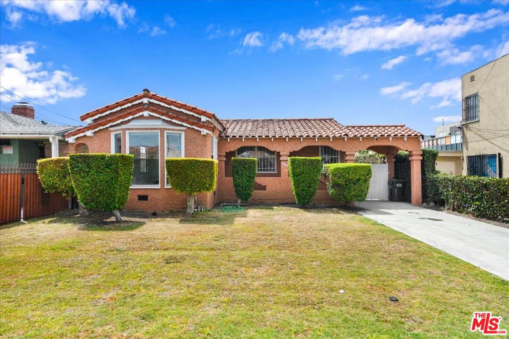 main property photo 14