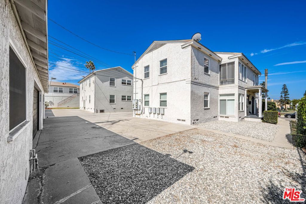 main property photo 58