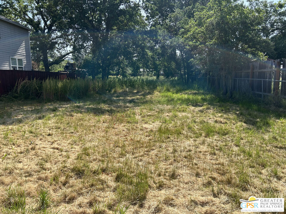 main property photo 4