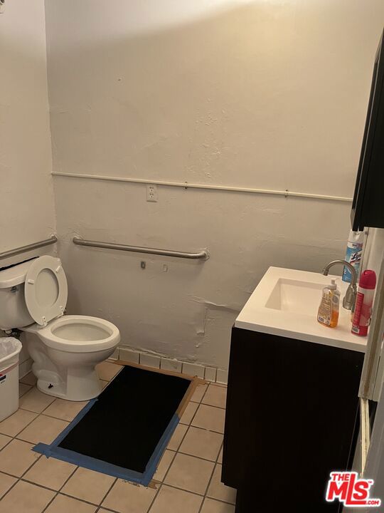 main property photo 15