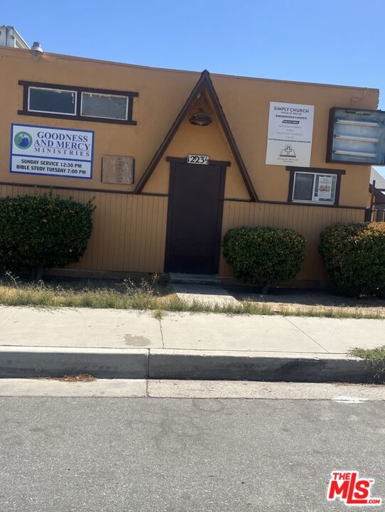 main property photo 2