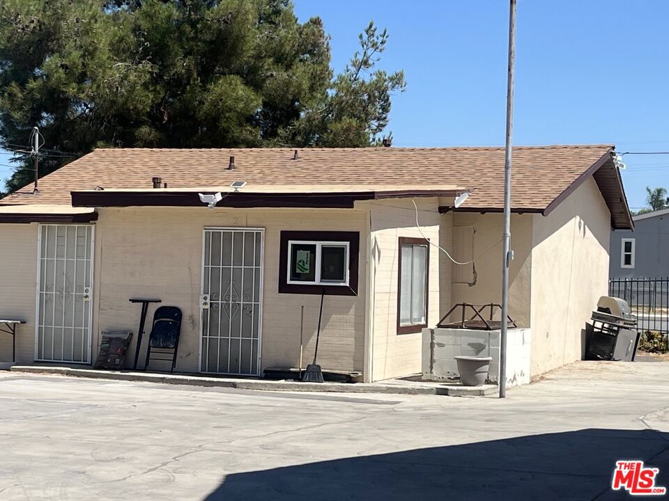 main property photo 31
