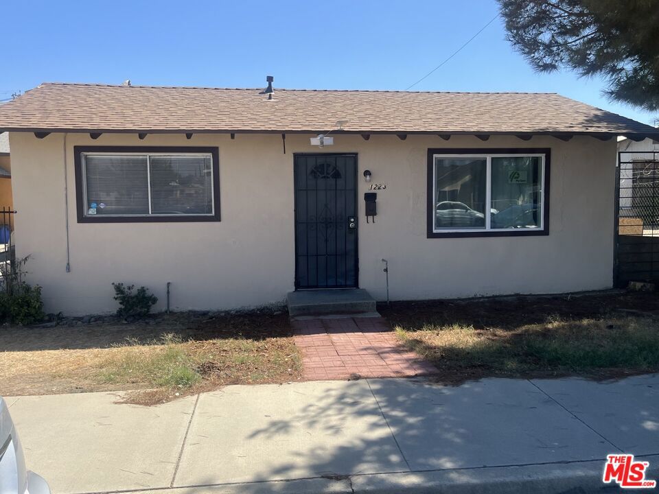 main property photo 5