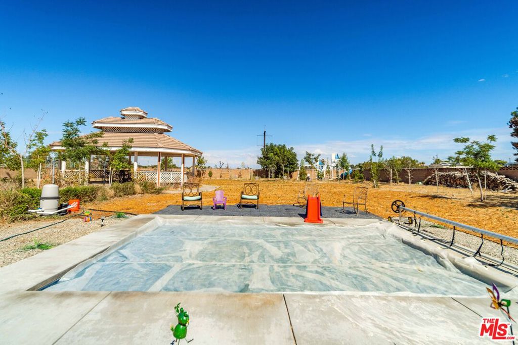 main property photo 50