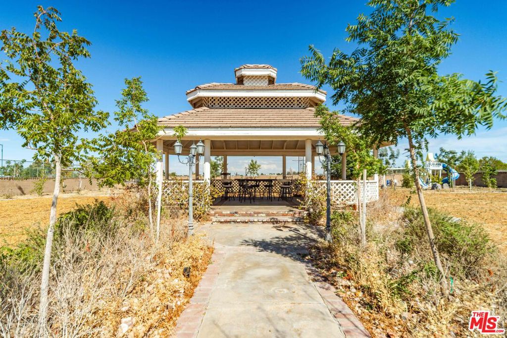 main property photo 51