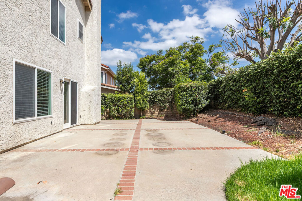 main property photo 31
