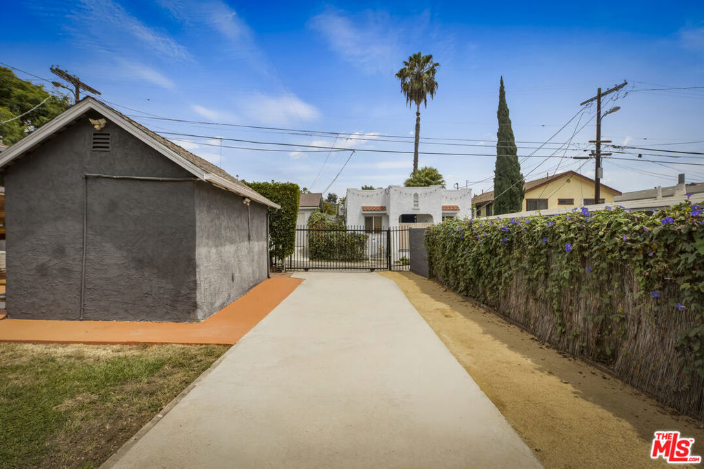 main property photo 38