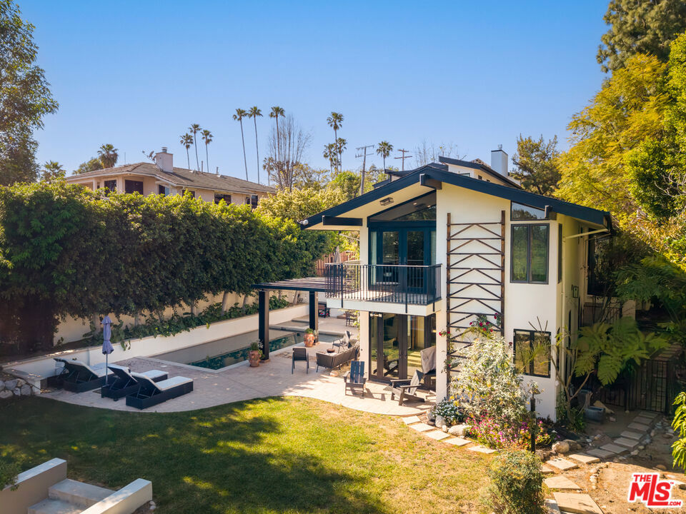main property photo 66