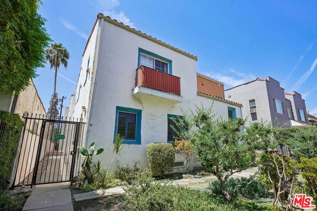 main property photo 2