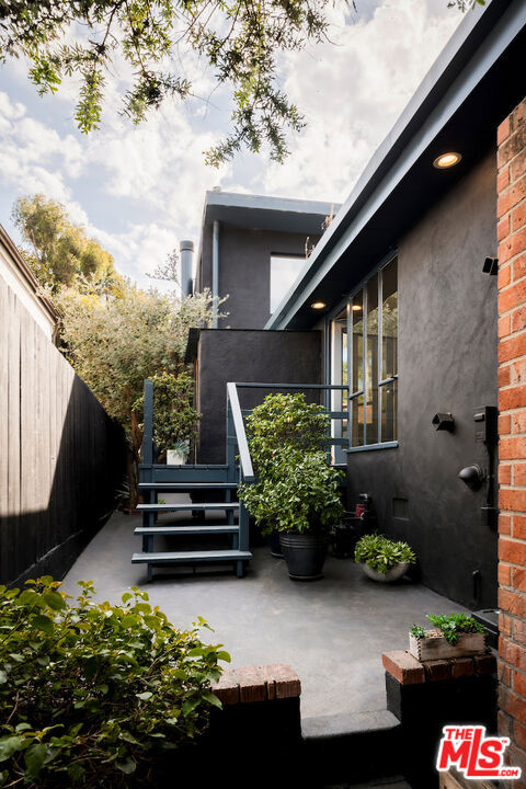 main property photo 44