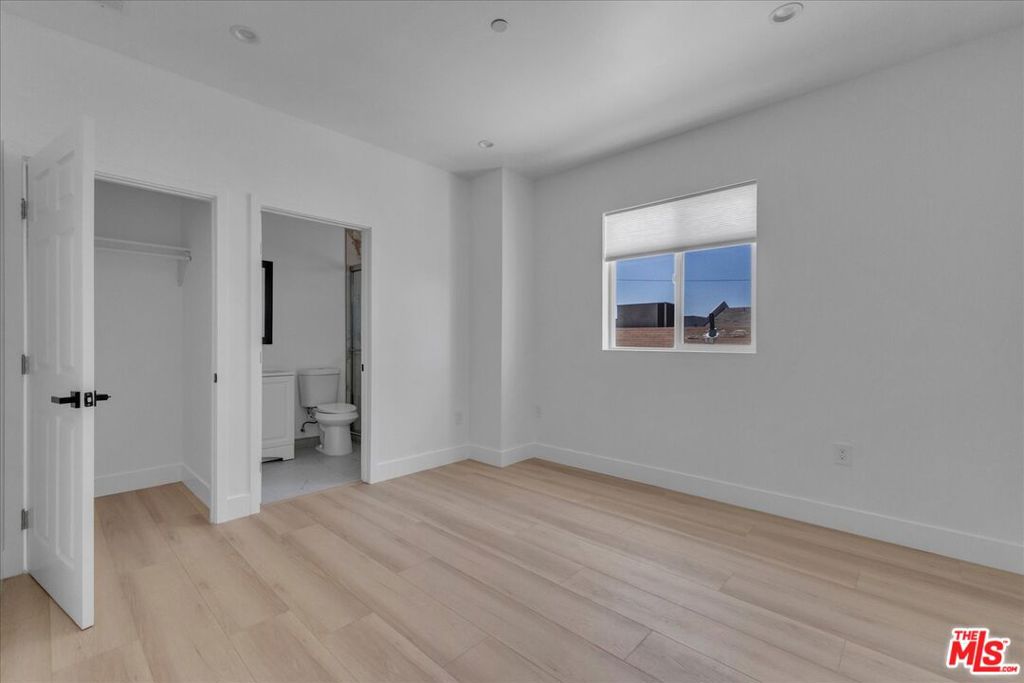 main property photo 58